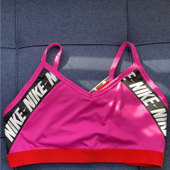 Nike Tops - Women’s Nike Indy Sports Bra- XL